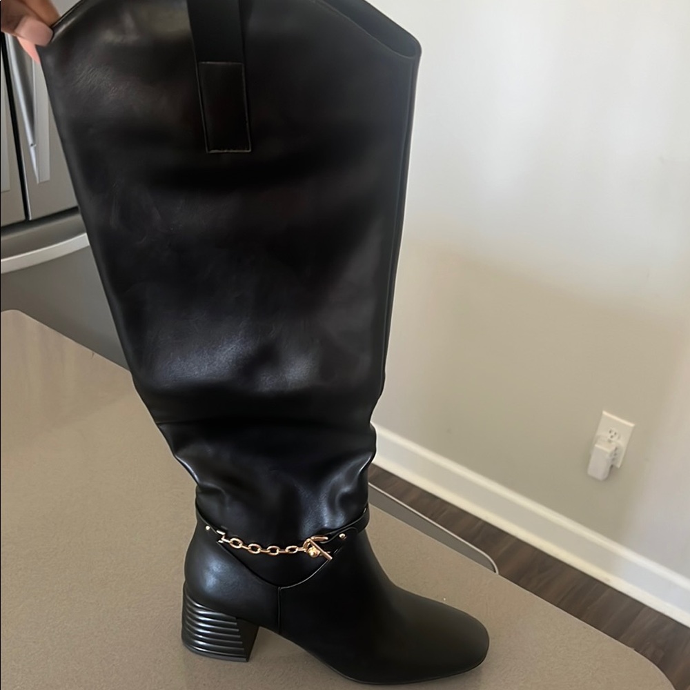 Elegant Black Leather Knee-High Boots